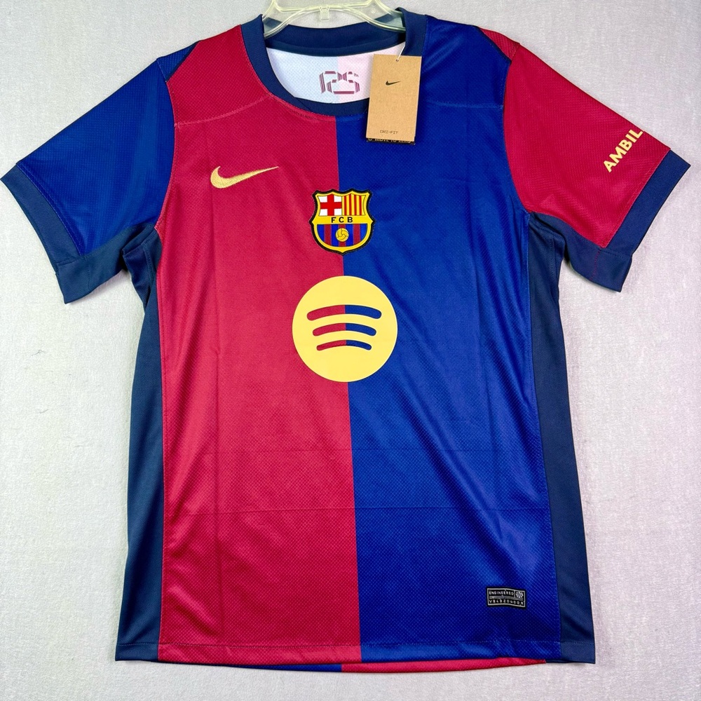 Barcelona Home Lamine Yamal 19 Fan Soccer Jersey 2024-2025